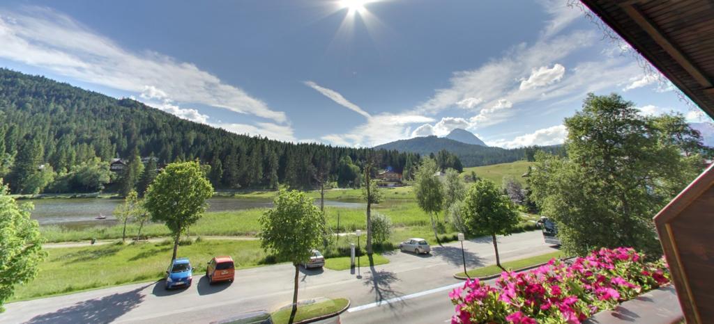 Hotel Cristallago Seefeld in Tirol Bagian luar foto
